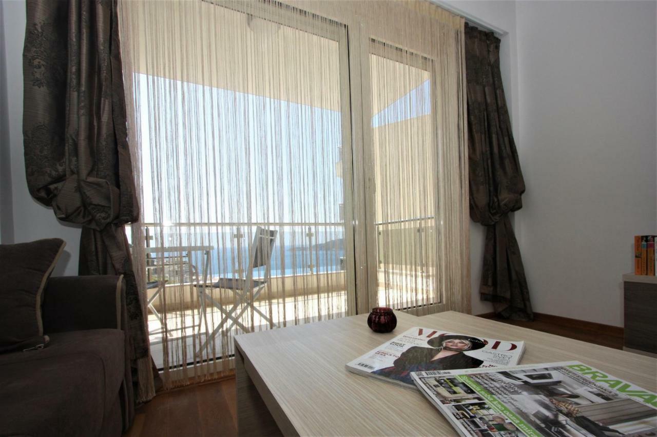 Amazing Sea View Zatvoren